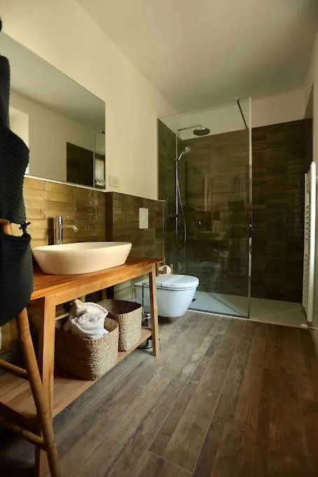 Il Noce Lake View Apartment Lezzeno 0*,