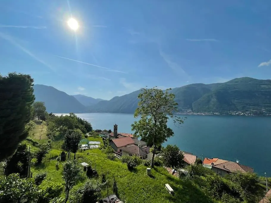 Il Noce Lake View Apartment Lezzeno 0*,  Ιταλία