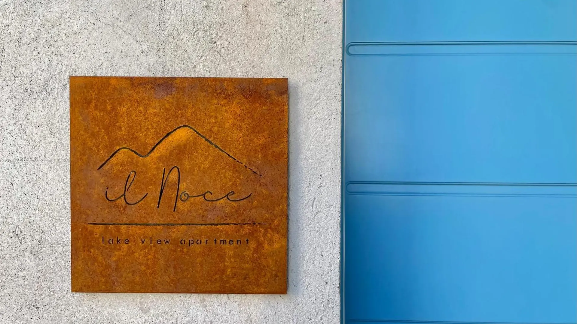 Il Noce Lake View Apartment Lezzeno 0*,  Ιταλία