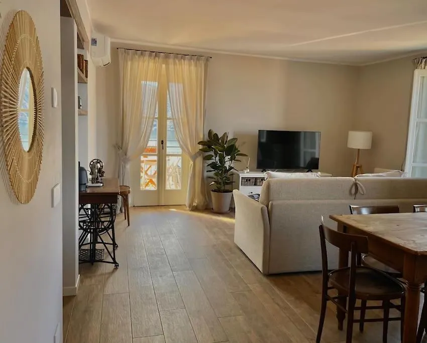 Il Noce Lake View Apartment Lezzeno